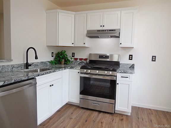 3rd image of 546 Saracino Drive
