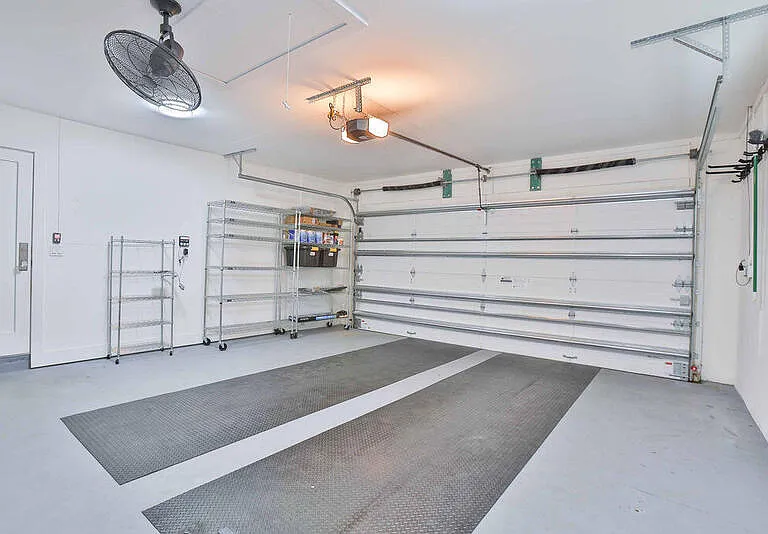 713 Forsyth St — Photo 6