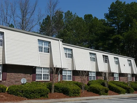 Arbor Gardens Apartments