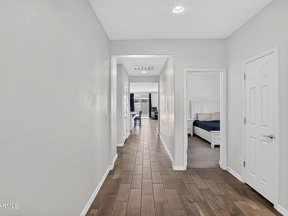 4th image of 2069 W Kenton Way