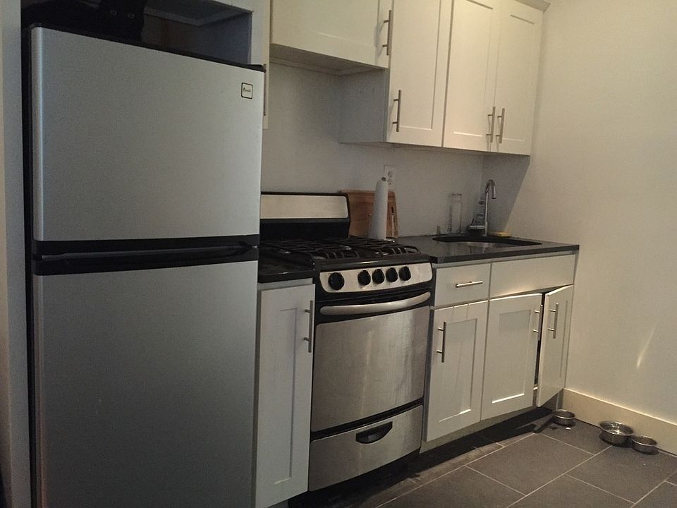 1st image of 33 Montrose Ave #2VA