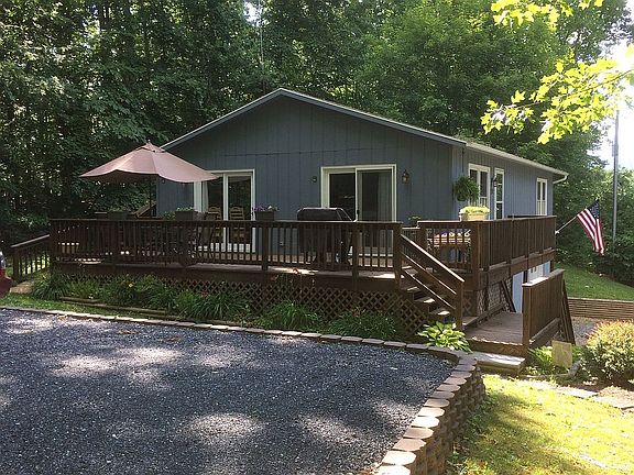 2nd image of 269 Poplar Place Ln