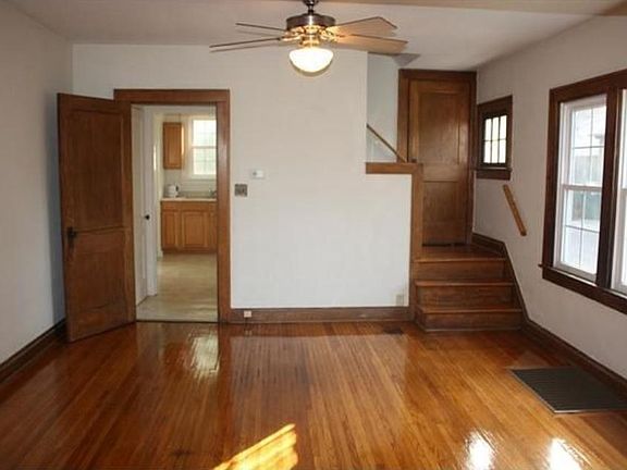 2nd image of 2846 East Ave