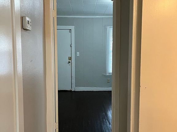 3rd image of 2321 15th St APT B