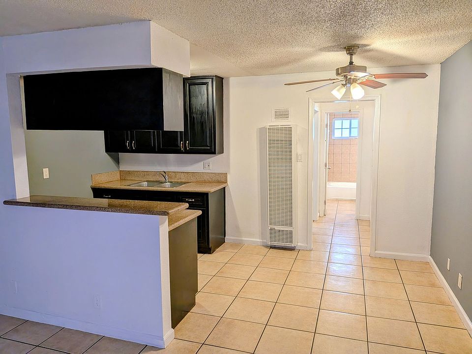 1st image of 1708 Pine Ave APT 1