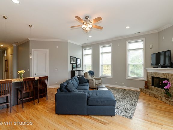 3rd image of 1359 N Noble St APT 201