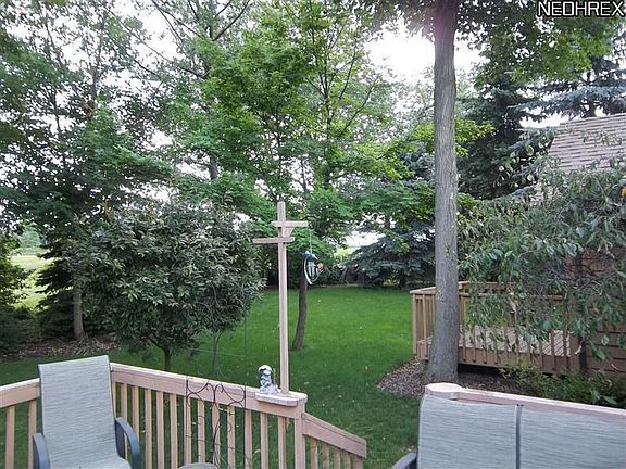 5th image of 3908 Oakridge Dr NE