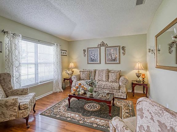 5th image of 9436 Telford Ln