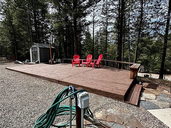 5th image of 39 Pine Cone Ln