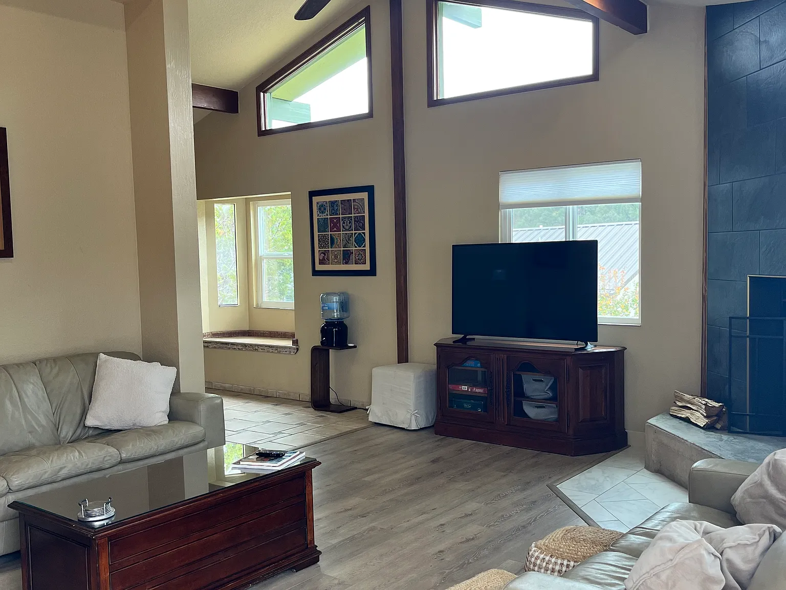 3 bed, 1750 sqft, $3,200 — Photo 2