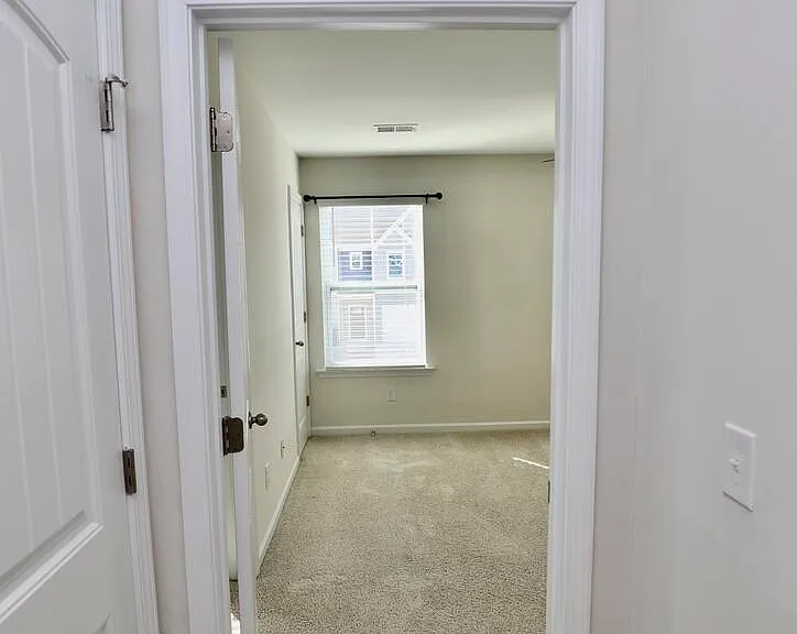 2943 Old Field Rd — Photo 52