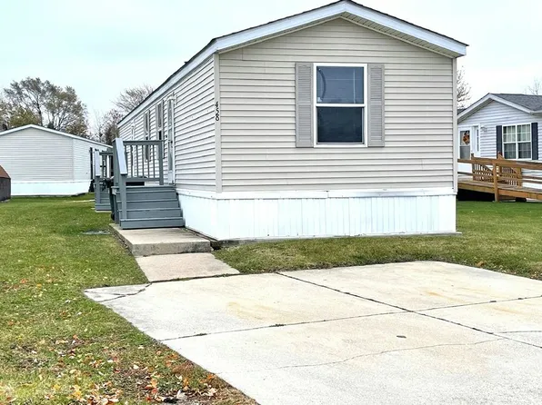 458 Alanna Ln, Lynwood, IL 60411