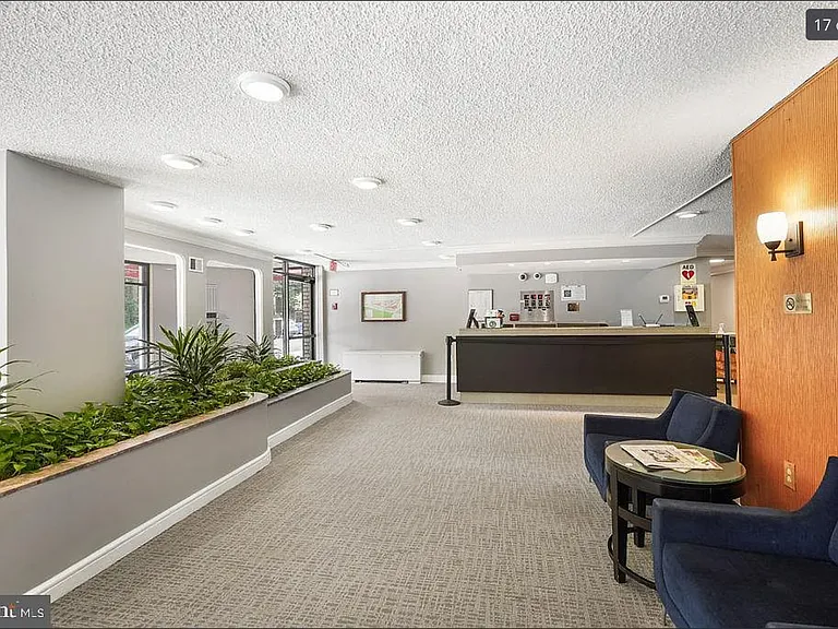 2500 N Van Dorn St #1028 — Photo 19