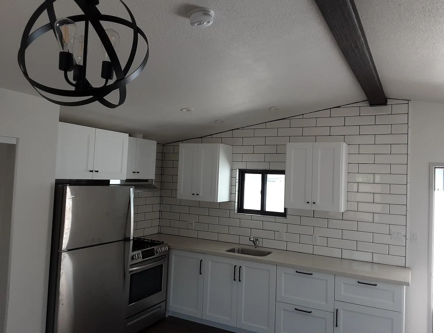 7200 Amherst St — Photo 1