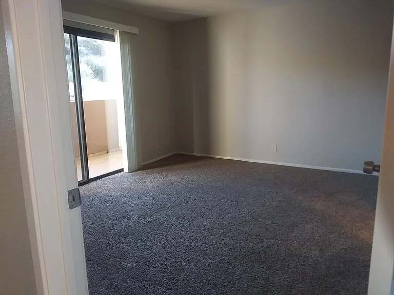 17740 Scherzinger Ln — Photo 31