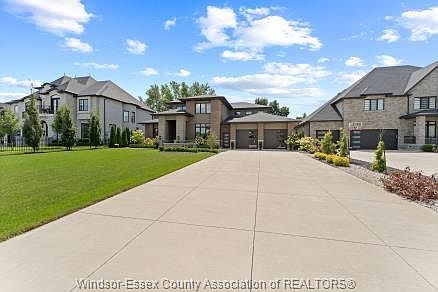 4th image of 4200 Donato Dr