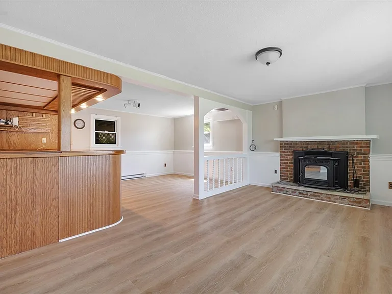 24 Hickory St — Photo 25