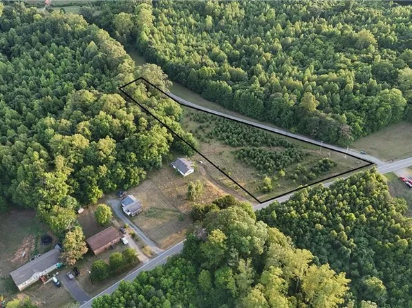 544 Brooks Rd, Reidsville, NC 27320