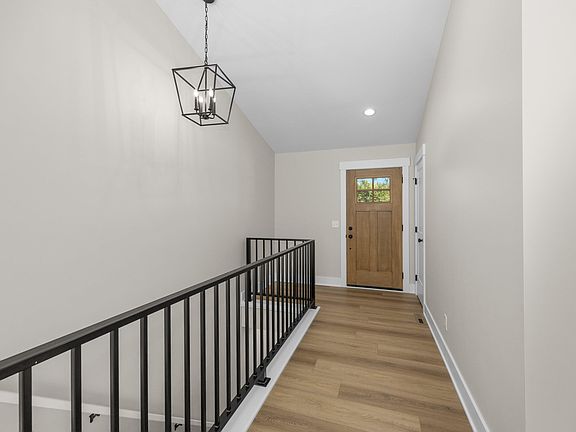 4th image of 3286 Stonehill Ct