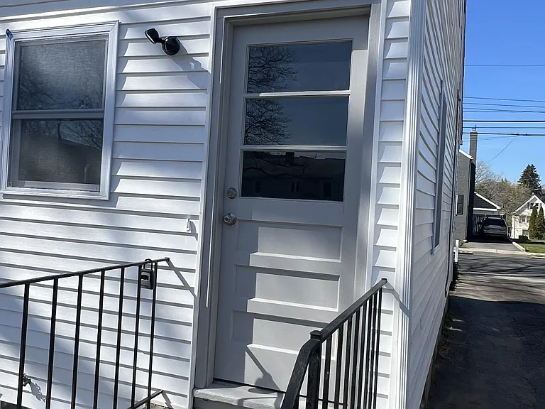 84 Hillside Ave — Photo 7
