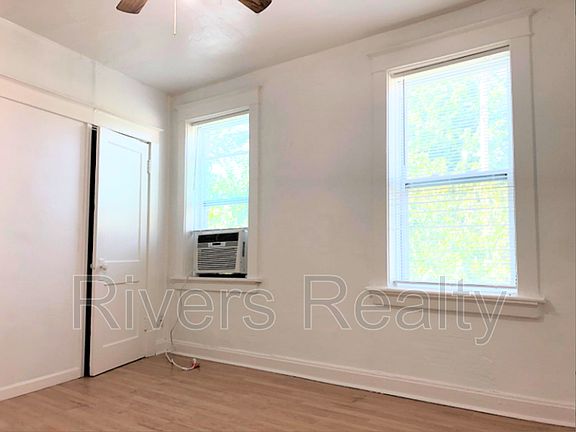 4th image of 2751 Pestalozzi St