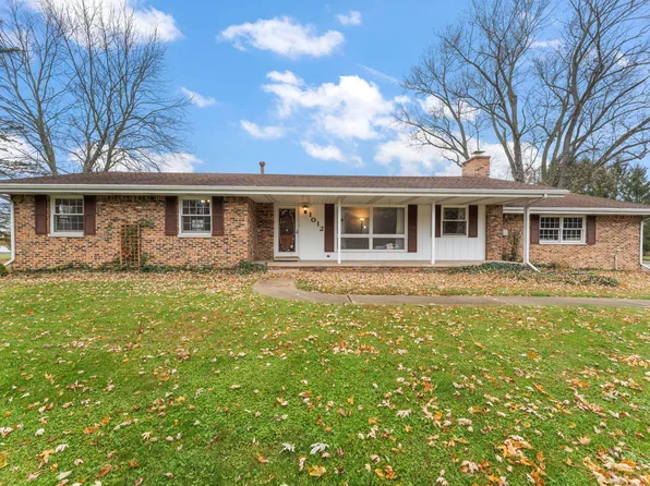 1012 N Meridian Rd, Chesterton, IN 46304