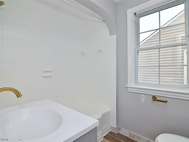 4438 Baintree Rd — Photo 26