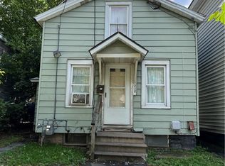 212 Turtle St, Syracuse, NY 13208