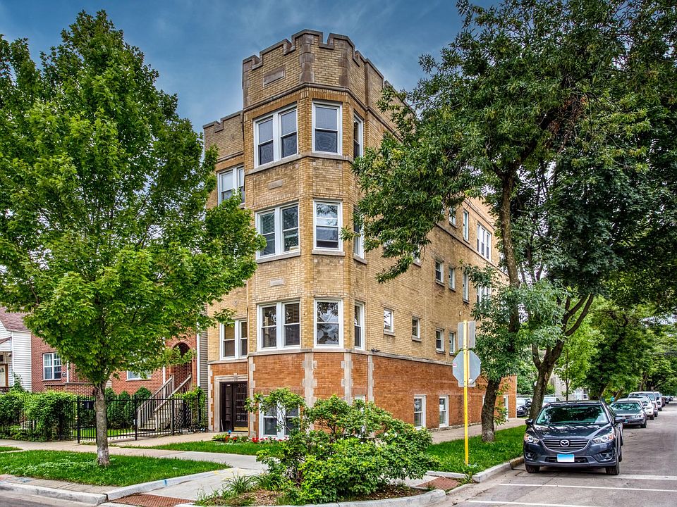 1st image of 2056 N Sawyer Ave APT 3A