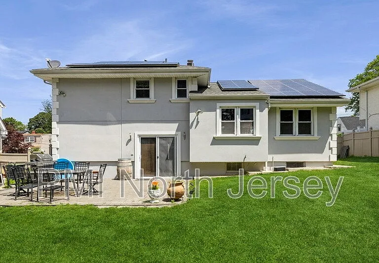 150 Pleasant Ave — Photo 42