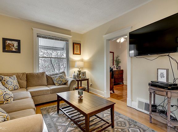 5th image of 2617 S 60th Ct