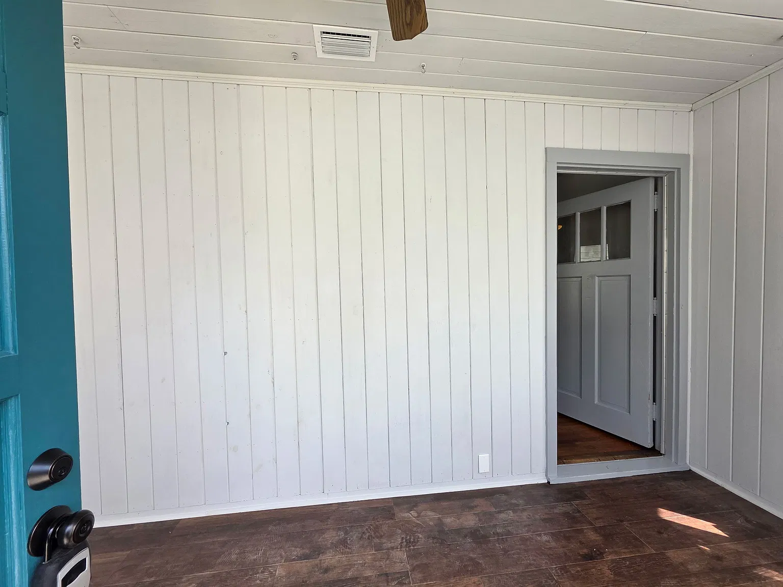 5013 Campenella Dr - 1 — Photo 3