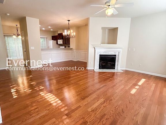 4th image of 322 Linden Park Ln