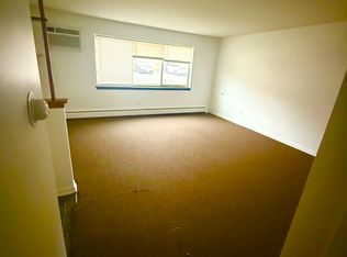 9225 Susy Ln #1, Schiller Park, IL 60176