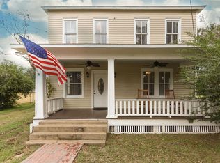 717 Silliman St, Sealy, TX 77474