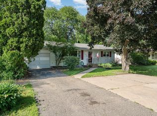 13160 N 2nd Ave, Lindstrom, MN 55045