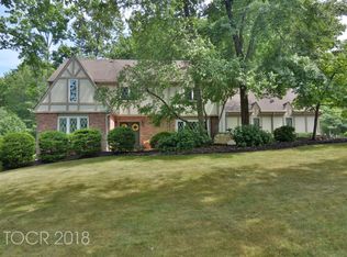706 Alexander Ct, River Vale, NJ 07675