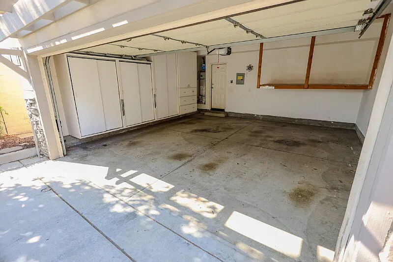 3 bed, 2.5 bath, 1400 sqft, $4,200 — Photo 4
