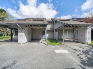 7300 Ledway Rd #8, Richmond, BC V7C 4N9