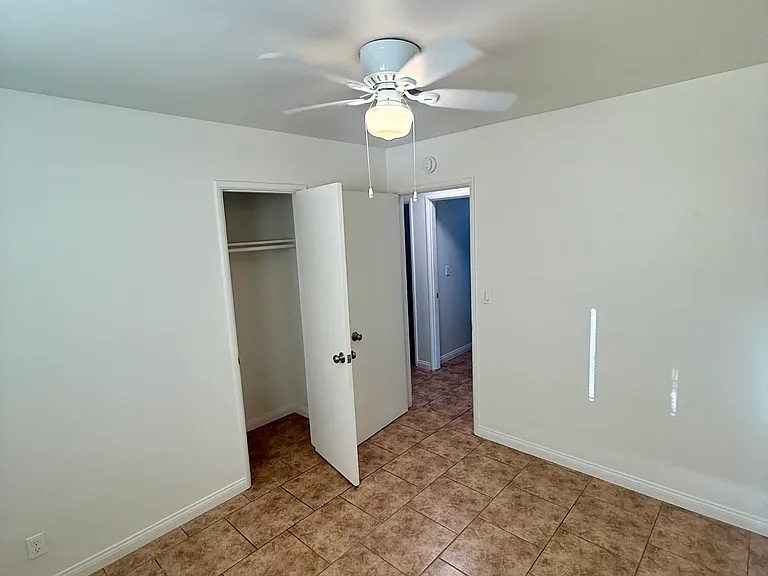 1016 Meredith Dr — Photo 6