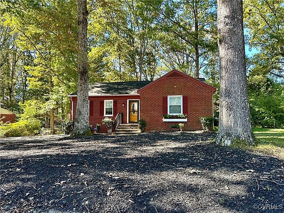 3rd image of 806 Timken Dr