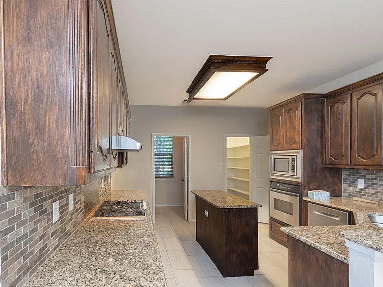 1200 Talley Ln — Photo 34