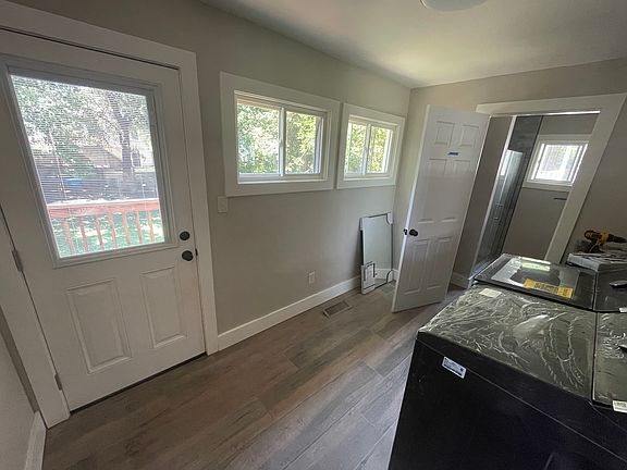 5th image of 1206 Floyd Ave SW