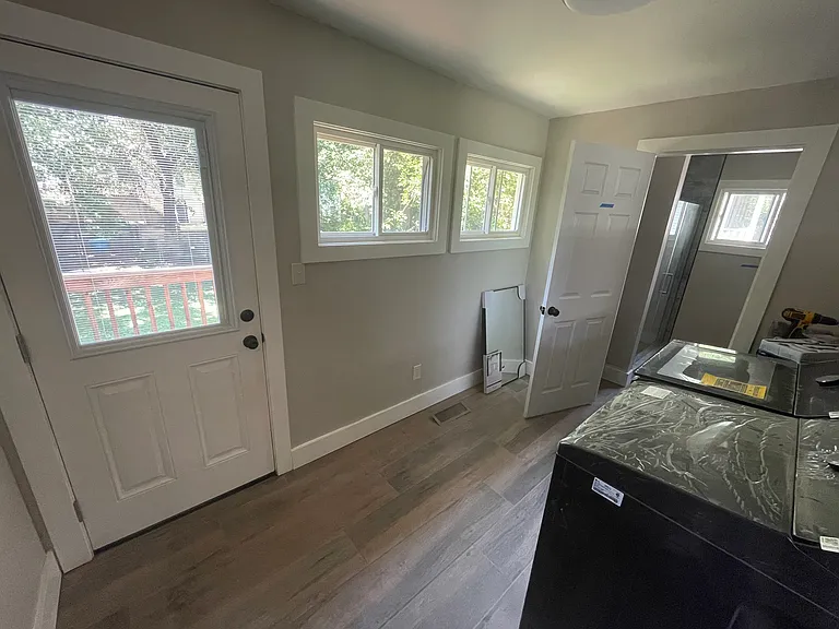1206 Floyd Ave SW — Photo 5