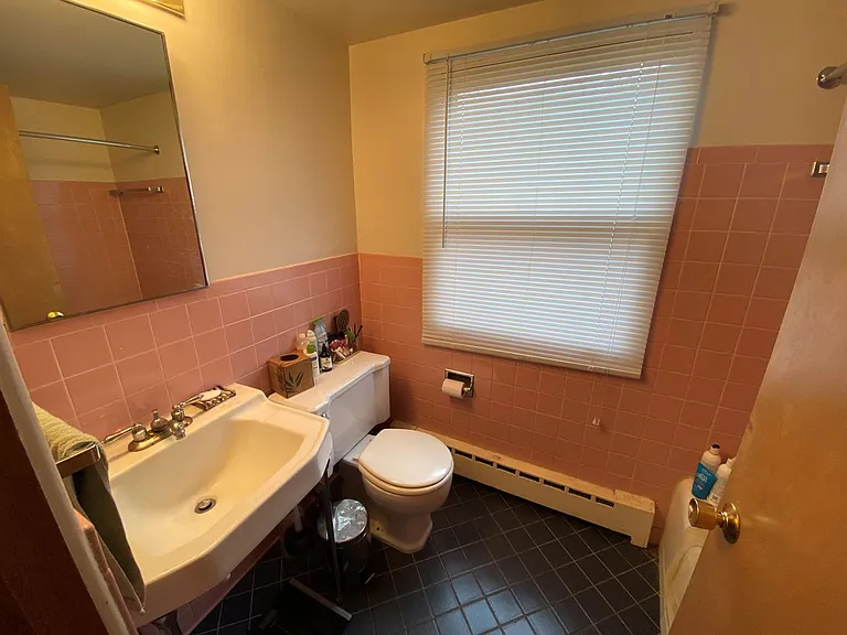 Shepard Terrace Apartments — Photo 14
