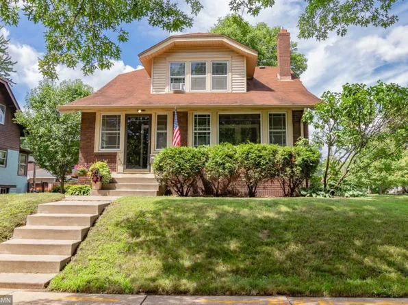 1437 Sheldon St, Saint Paul, MN 55108