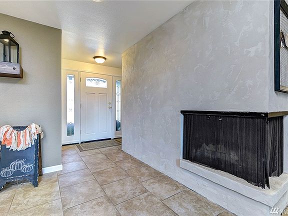4th image of 5410 91st St NE