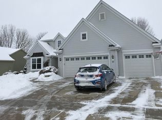 612 Chadwick Dr, Watertown, WI 53094