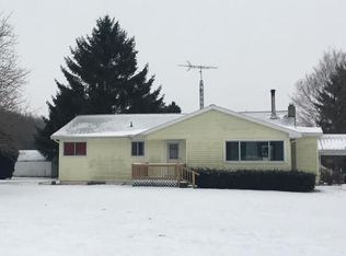 2089 W Arthur Rd, New Era, MI 49446