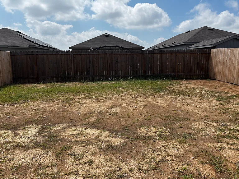 409 Moscato Rd — Photo 25